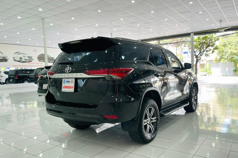 TOYOTA FORTUNER 2.4G MT SX 2017